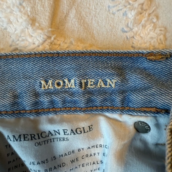 American Eagle Outfitters Blue Skinny Distressed Jeans - Picture 3 of 5